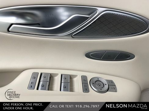 Used 2025 Genesis GV70 3.5T Sport w/ Sport Prestige Package image 21