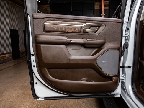 Used 2025 RAM 1500 Limited w/ Bed Utility Group image 38