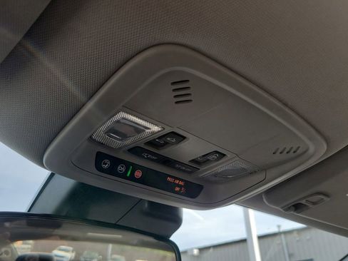 Used 2023 Chevrolet Malibu LT FWD image 34