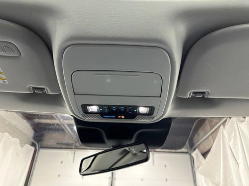Used 2025 Ford Expedition Platinum AWD/4WD image 37