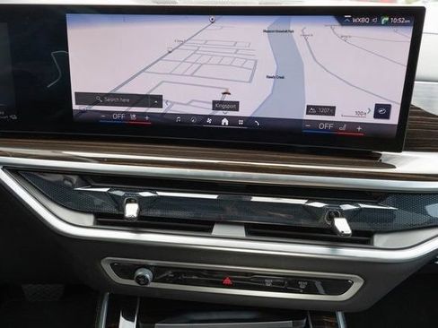 Used 2025 BMW X5 xDrive50e AWD/4WD image 25