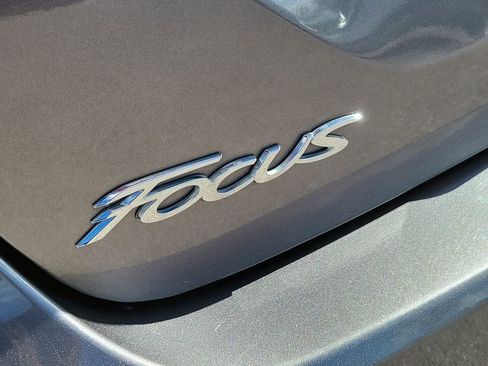 Used 2014 Ford Focus SE w/ Equipment Group 201A image 17