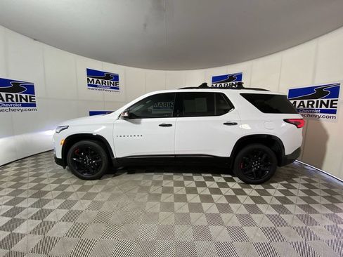 Used 2023 Chevrolet Traverse Premier w/ Redline Edition FWD image 13
