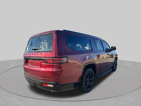 New 2025 Jeep Wagoneer L Series II w/ Convenience Group I AWD/4WD image 3