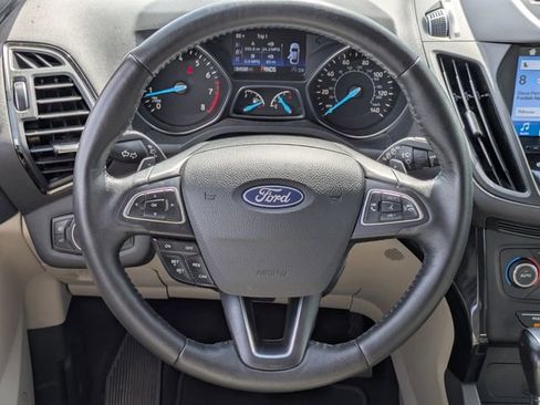 Used 2017 Ford Escape Titanium image 20