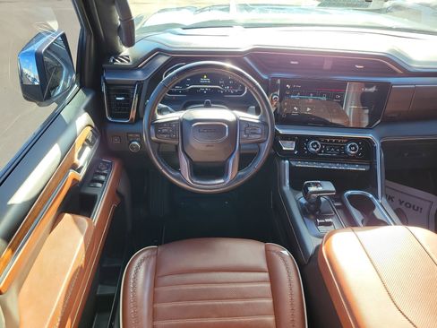 Used 2023 GMC Sierra 1500 Denali Ultimate image 11