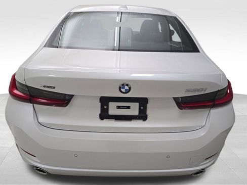 New 2025 BMW 330i xDrive Sedan w/ Convenience Package AWD/4WD image 8