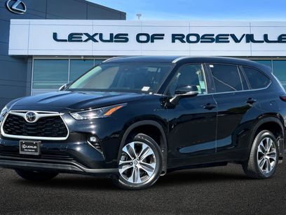 Used 2024 Toyota Highlander XLE