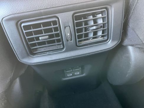 Used 2025 Toyota RAV4 XLE image 24