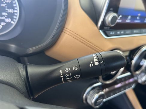 Used 2022 Nissan Sentra SV w/ SV Premium Package image 23