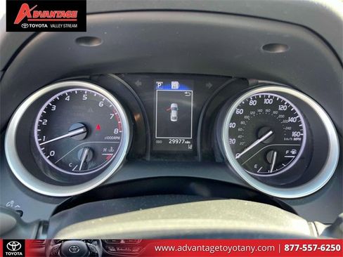 Certified 2022 Toyota Camry LE image 28