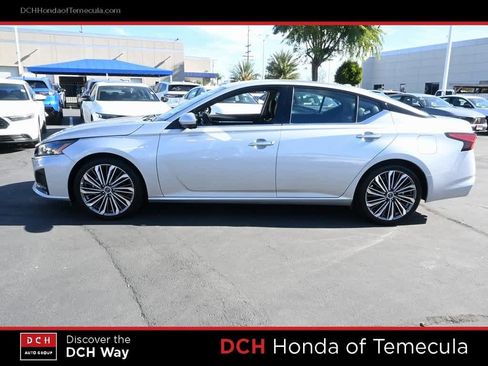 Used 2023 Nissan Altima 2.5 SL image 4