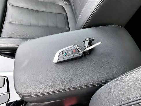 Used 2021 BMW X3 xDrive30i w/ Executive Package image 15