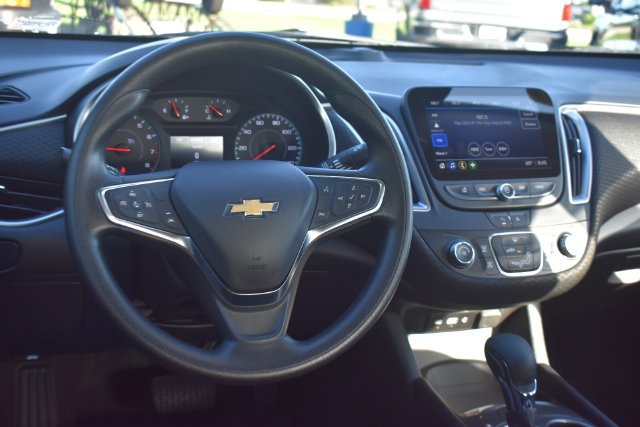 Certified 2025 Chevrolet Malibu LS FWD image 18