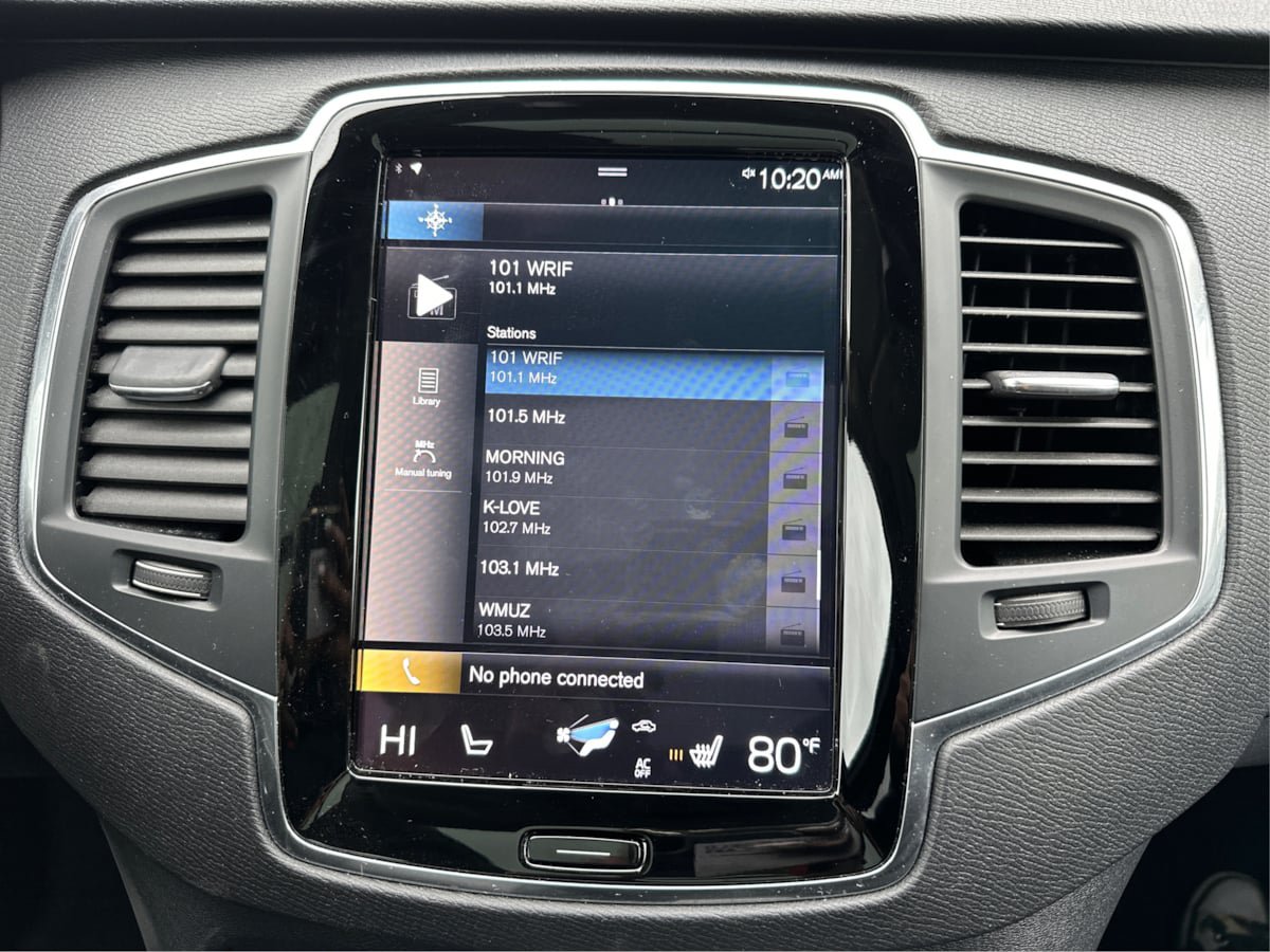 Used 2022 Volvo XC90 T5 Momentum AWD/4WD image 16