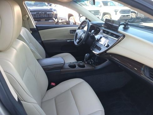 Used 2013 Toyota Avalon XLE image 8