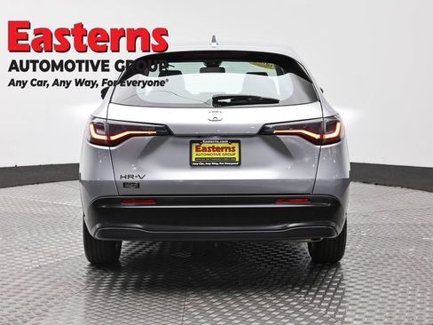 Used 2025 Honda HR-V LX image 6