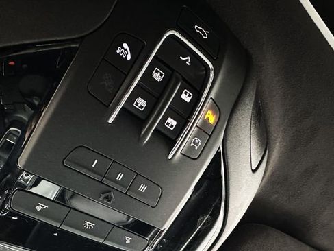 Used 2022 Maserati Levante GT image 39