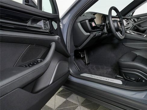 New 2026 Porsche Panamera image 8