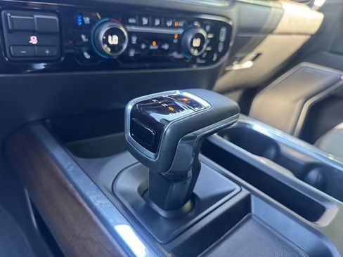 Used 2024 Chevrolet Silverado 1500 High Country w/ Technology Package AWD/4WD image 15