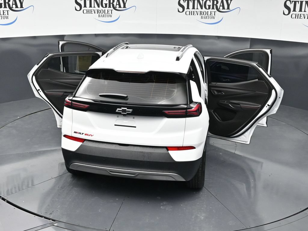 Used 2023 Chevrolet Bolt EUV Premier w/ Sun & Sound Package FWD image 37