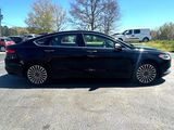 Used 2017 Ford Fusion SE w/ Fusion SE Technology Package image 2