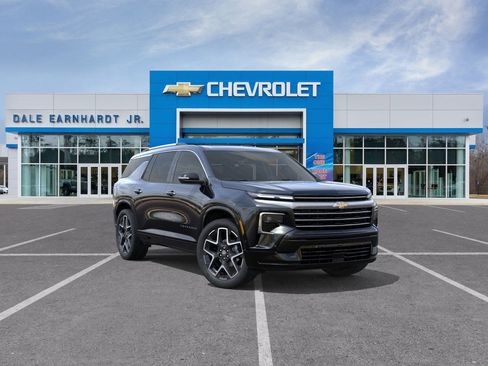 New 2026 Chevrolet Traverse High Country w/ LPO, Floor Liner Package FWD image 2