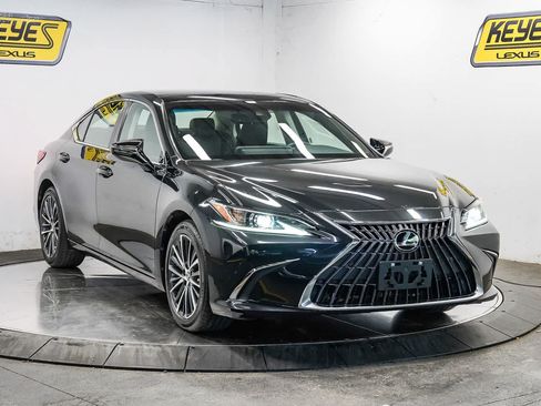 Used 2022 Lexus ES 350 w/ Premium Package FWD image 5