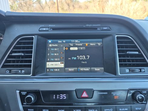 Used 2017 Hyundai Sonata SE image 30