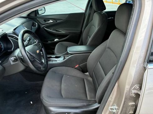 Used 2023 Chevrolet Malibu RS FWD image 8