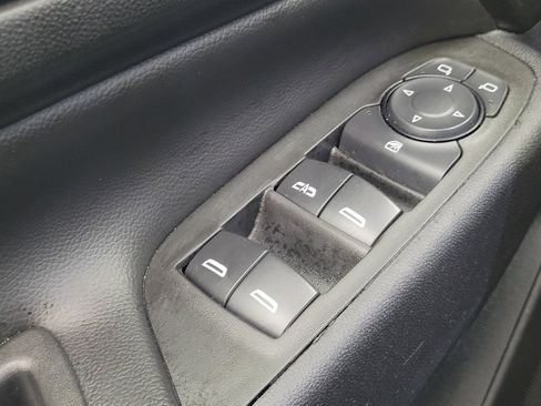 Used 2021 Chevrolet Equinox LT image 27