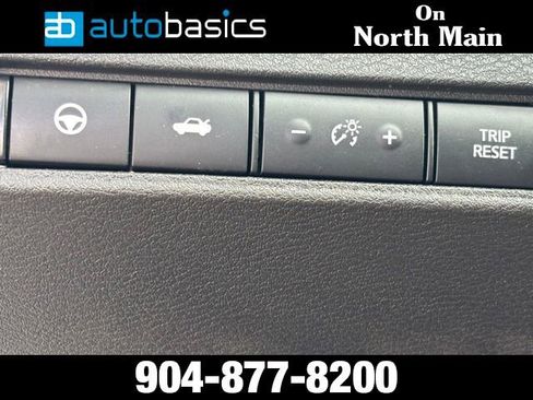 Used 2023 Nissan Altima 2.5 SV w/ SV Premium Package FWD image 25