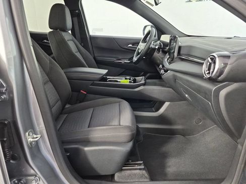 Used 2026 Chevrolet Equinox LT FWD image 36