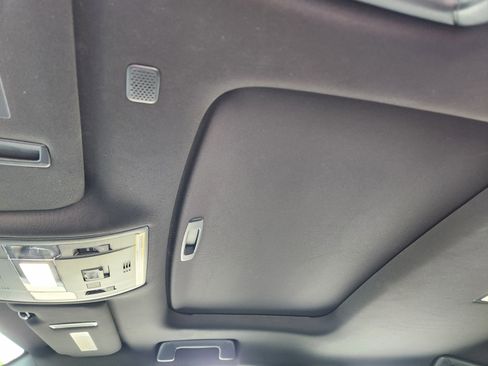 Used 2021 Lexus UX 200 w/ Premium Package image 33