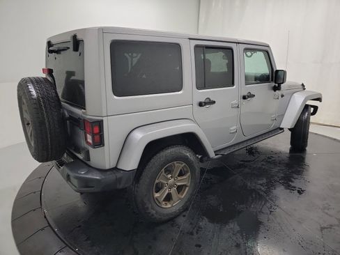 Used 2018 Jeep Wrangler Unlimited Sport image 9