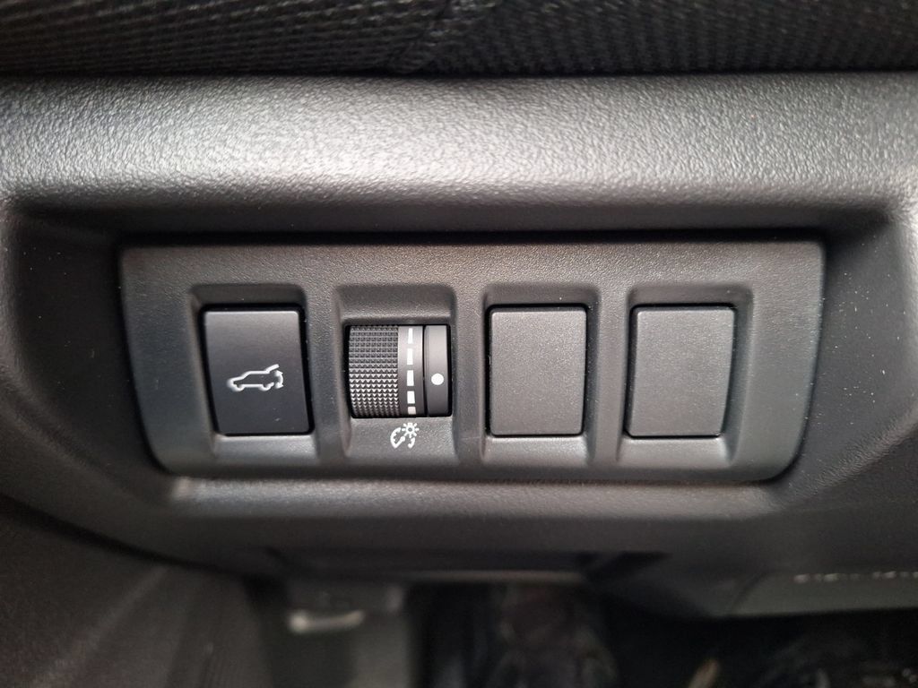 Used 2026 Subaru Outback Premium AWD/4WD image 24