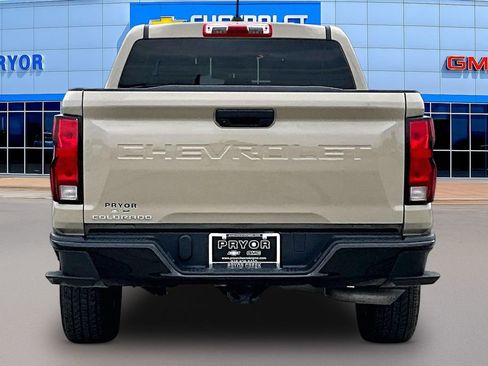 Used 2024 Chevrolet Colorado W/T image 6
