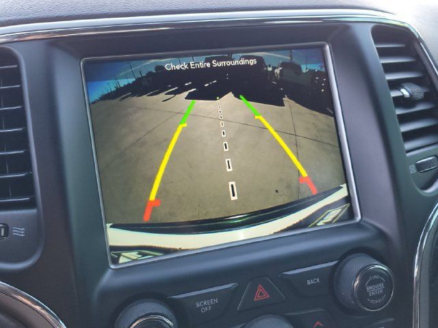 Used 2018 Jeep Grand Cherokee Laredo AWD/4WD image 15
