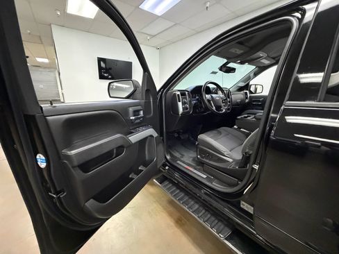 Used 2018 Chevrolet Silverado 1500 LT w/ All Star Edition AWD/4WD image 16