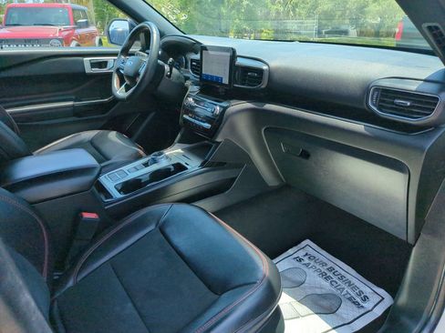 Used 2023 Ford Explorer ST-Line w/ Class IV Trailer Tow Package RWD image 13