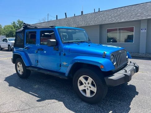 Used 2014 Jeep Wrangler Unlimited Sport AWD/4WD image 7