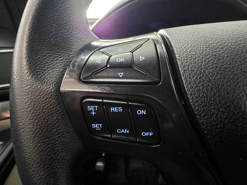 Used 2018 Ford Explorer XLT w/ Equipment Group 202A image 15