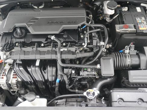 Used 2024 Hyundai Elantra SEL w/ Convenience Package FWD image 32