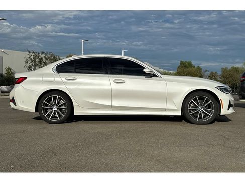 Used 2019 BMW 330i Sedan w/ Premium Package RWD image 7
