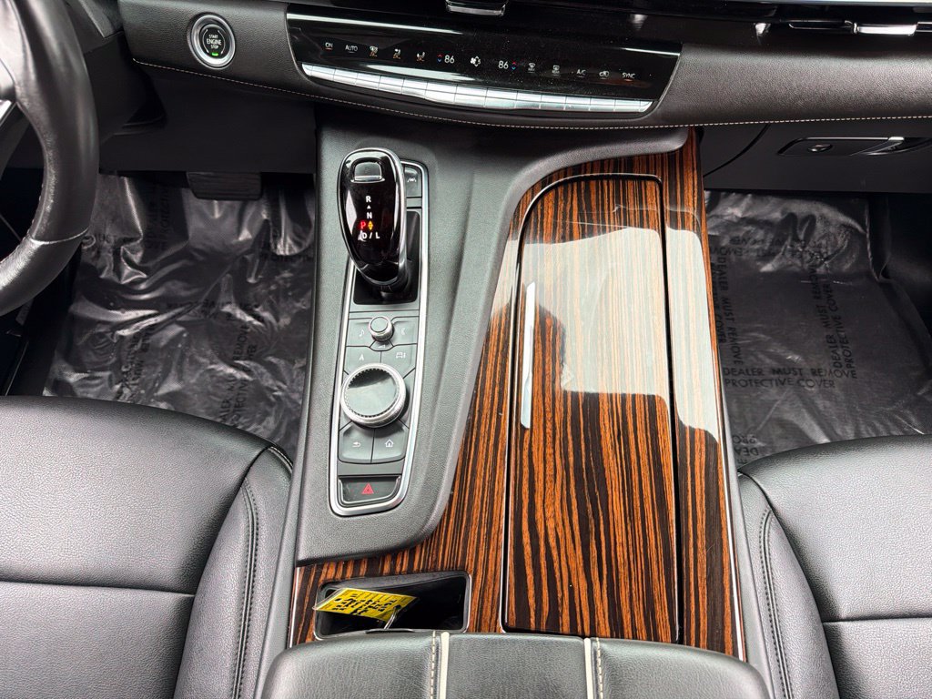 Used 2023 Cadillac Escalade Luxury AWD/4WD image 28