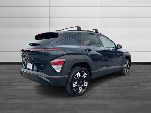 Used 2024 Hyundai Kona SEL AWD/4WD image 3