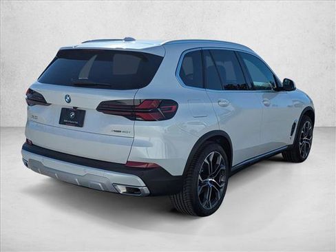 New 2026 BMW X5 xDrive40i image 2