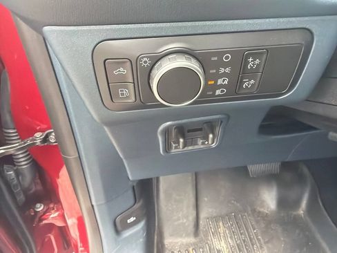 Used 2025 Ford Maverick Lariat w/ 4K Tow Package AWD/4WD image 12