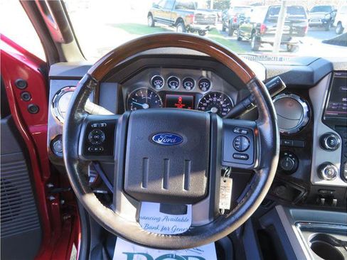 Used 2014 Ford F250 Platinum image 11