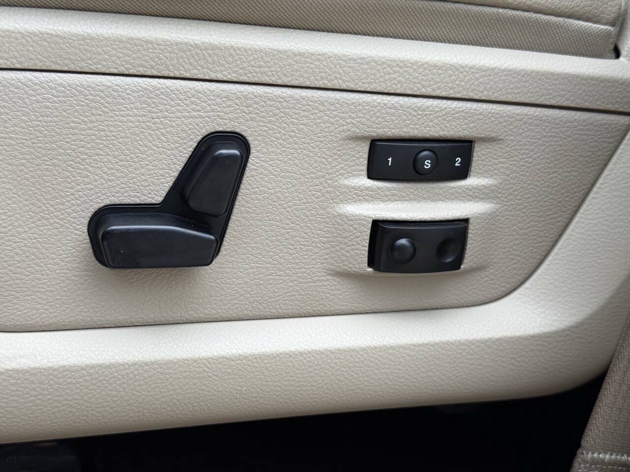 Used 2017 RAM 2500 Laramie AWD/4WD image 36